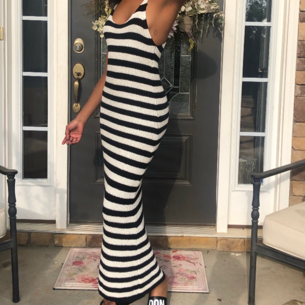 Black and white crotchet dress - Picture 2 of 4